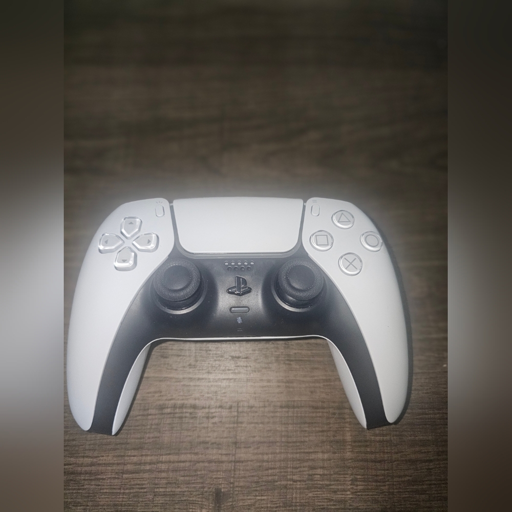 Like new PS5 controller (one)